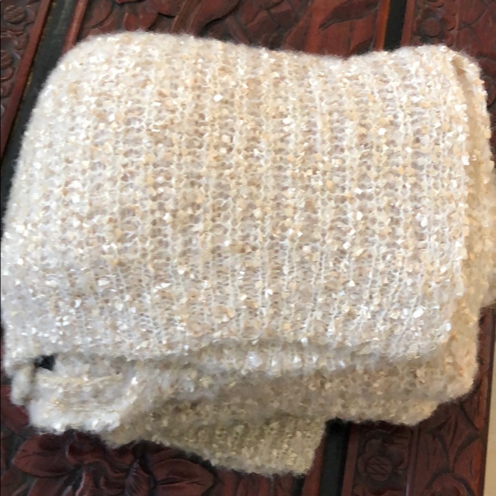 CREAM & GOLD CARDIGAN SWEATER - Picture 8 of 8
